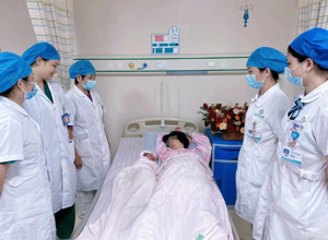 我院产科团队全程护佑二次剖宫产的高危孕妇顺利阴道分娩