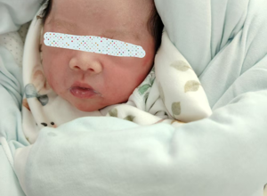 高危产妇历经坎坷终迎贵子，我院产科温情守护！
