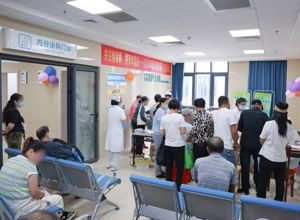 【世界糖尿病日】我院内分泌科举办惠民义诊活动