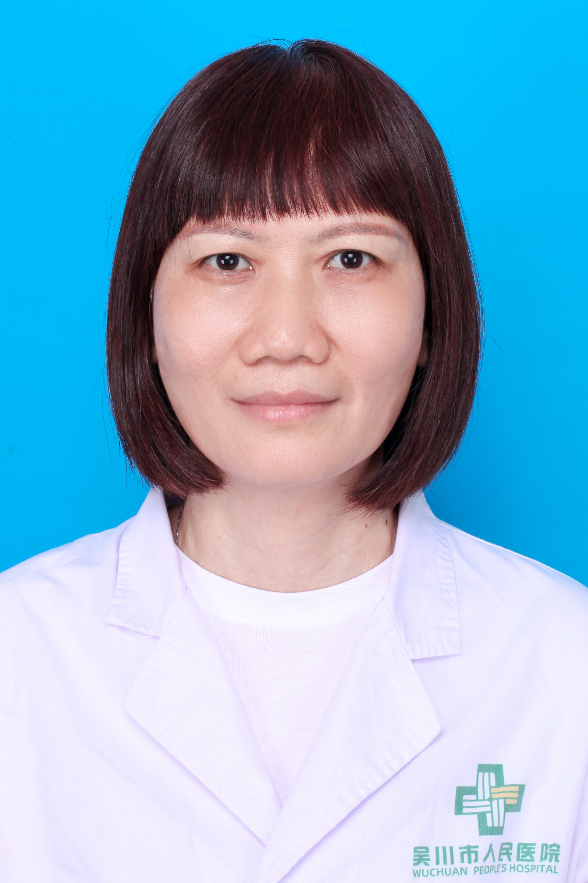 李健芳