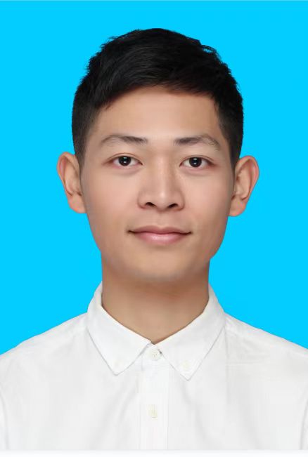 李亮君