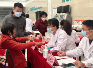 我院联合南方医科大学南方医院开展义诊活动